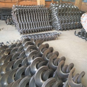 軸用卡環在輸送設備及配件制造中的關鍵作用